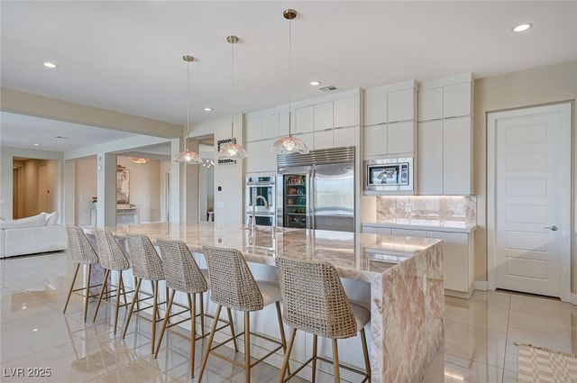 7590 Sky Horse Avenue, Las Vegas, NV 89113