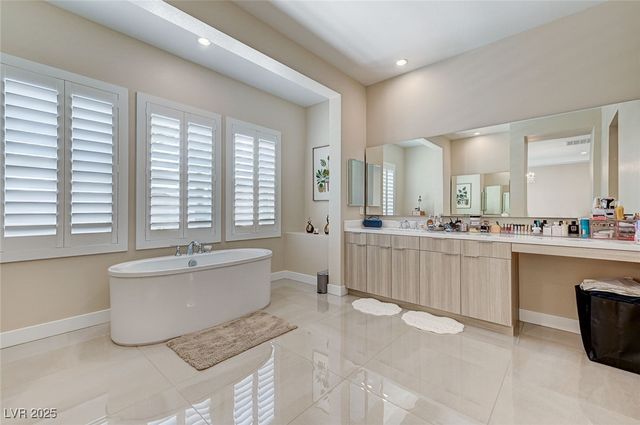 7590 Sky Horse Avenue, Las Vegas, NV 89113