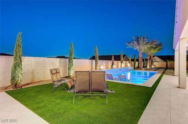 7590 Sky Horse Avenue, Las Vegas, NV 89113