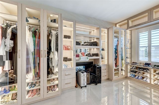 7590 Sky Horse Avenue, Las Vegas, NV 89113