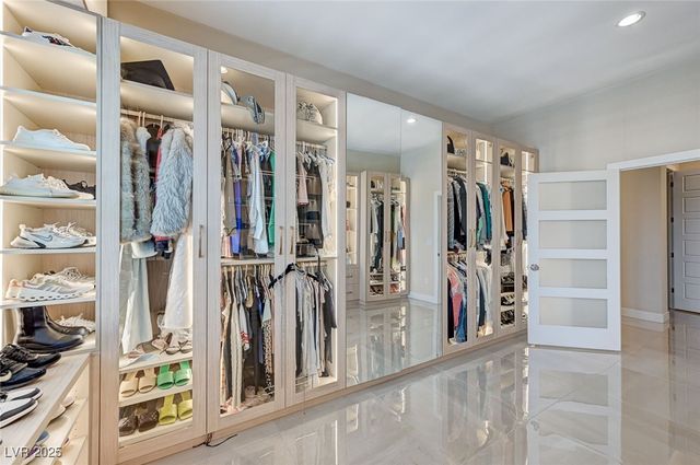 7590 Sky Horse Avenue, Las Vegas, NV 89113