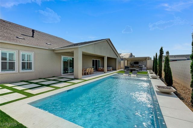 7590 Sky Horse Avenue, Las Vegas, NV 89113