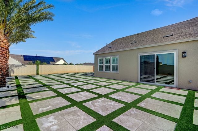 7590 Sky Horse Avenue, Las Vegas, NV 89113