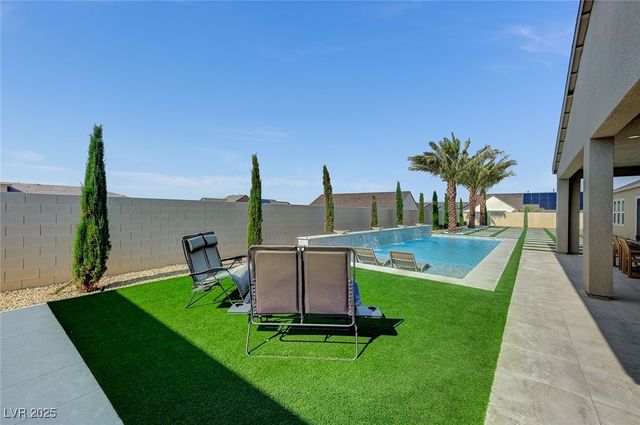 7590 Sky Horse Avenue, Las Vegas, NV 89113