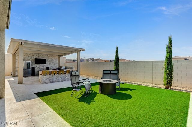 7590 Sky Horse Avenue, Las Vegas, NV 89113