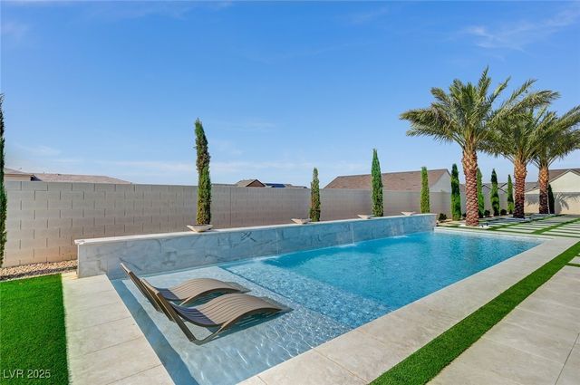 7590 Sky Horse Avenue, Las Vegas, NV 89113