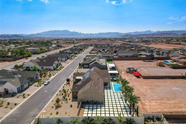 7590 Sky Horse Avenue, Las Vegas, NV 89113