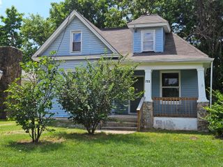 753 N Brown Avenue, Springfield, MO 65802