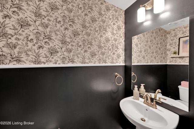 11210 Success Ln, Louisville, KY 40229