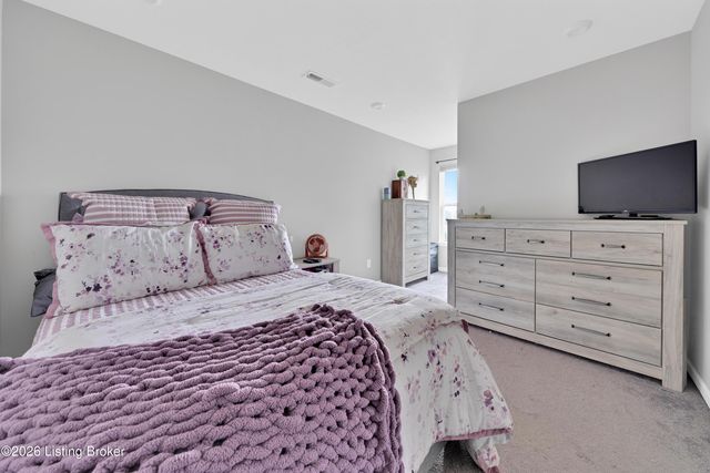 11210 Success Ln, Louisville, KY 40229