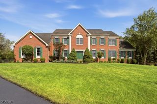 3 Longbow Ter, Raritan Twp., NJ 08822