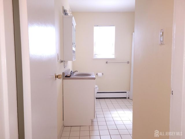 93 Fox Road 2B, Edison, NJ 08817