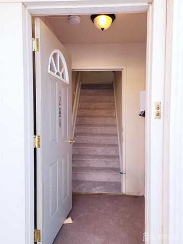 93 Fox Road 2B, Edison, NJ 08817