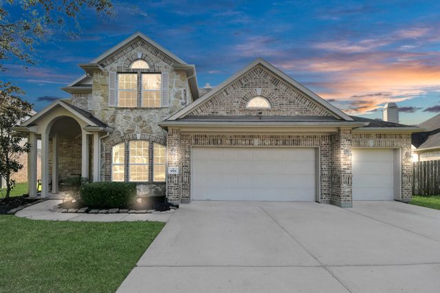 9511 Emerald Lakes Drive, Rosharon, TX 77583