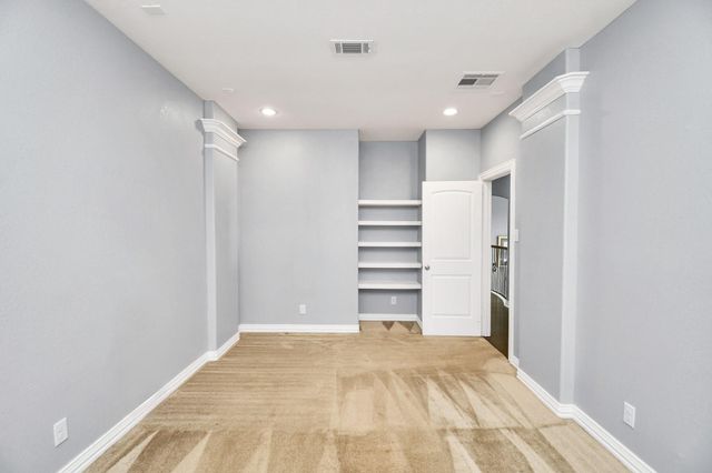 9511 Emerald Lakes Drive, Rosharon, TX 77583