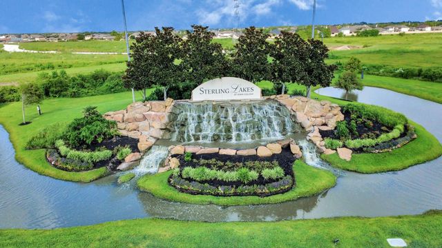 9511 Emerald Lakes Drive, Rosharon, TX 77583