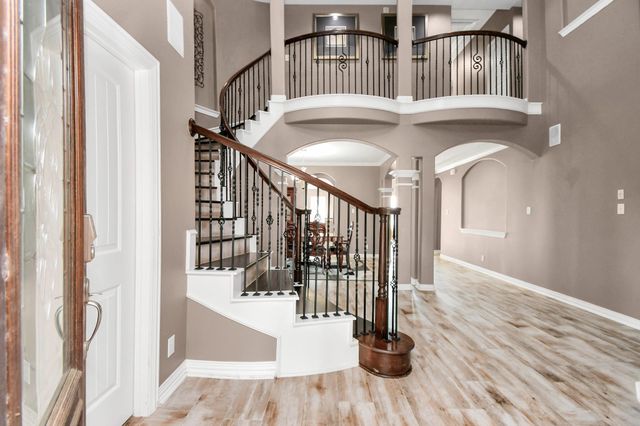 9511 Emerald Lakes Drive, Rosharon, TX 77583