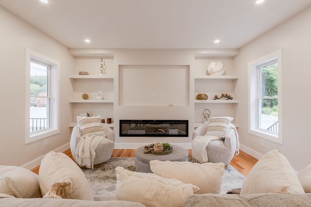 41 Morse Ave, Wilmington, MA 01887