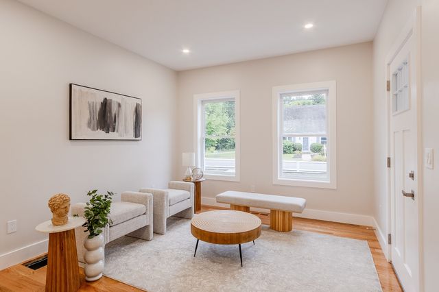 41 Morse Ave, Wilmington, MA 01887