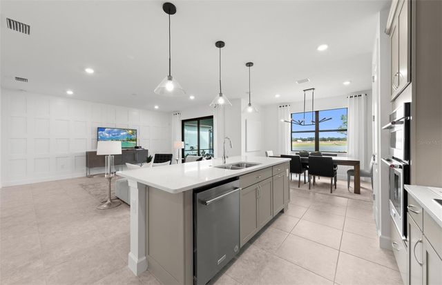 802 BALLEBY TRAIL, Bradenton, FL 34212