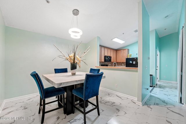 575 OAKLEAF PLANTATION Parkway 1311, Orange Park, FL 32065