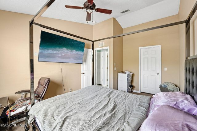 575 OAKLEAF PLANTATION Parkway 1311, Orange Park, FL 32065