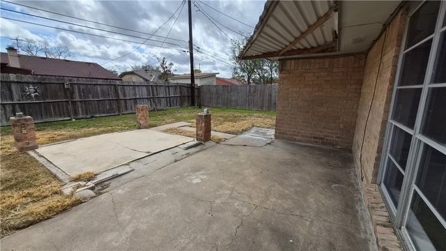 6013 Parkview Dr, Corpus Christi, TX 78415