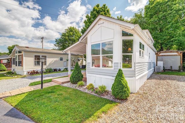 161 Summer Place Drive, Waynesville, NC 28785