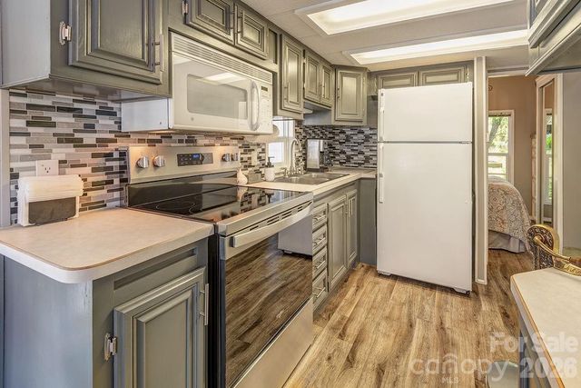 161 Summer Place Drive, Waynesville, NC 28785