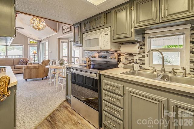 161 Summer Place Drive, Waynesville, NC 28785