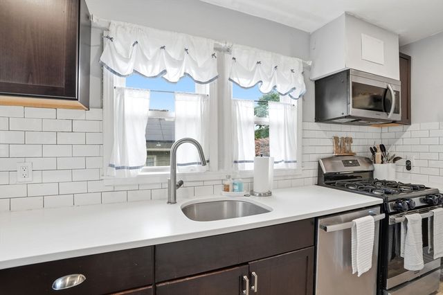 80 Kensington Rd, Weymouth, MA 02188