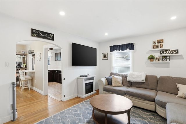 80 Kensington Rd, Weymouth, MA 02188