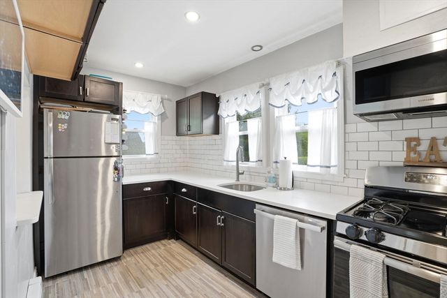 80 Kensington Rd, Weymouth, MA 02188