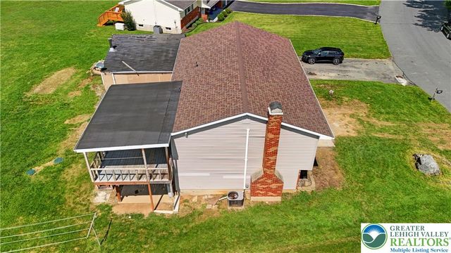 467 W Locust Lane, Lower Nazareth Twp, PA 18064