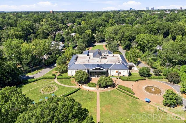 314 Fannie Circle, Charlotte, NC 28205