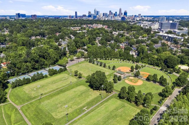 314 Fannie Circle, Charlotte, NC 28205