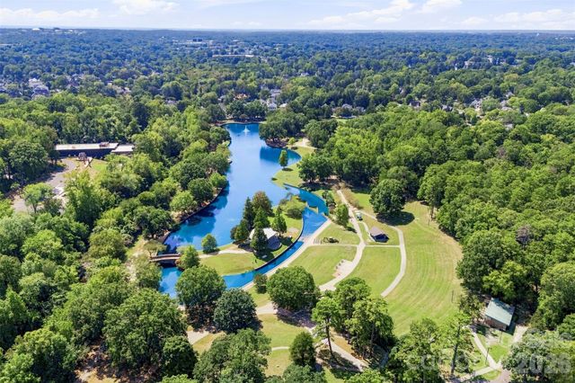 314 Fannie Circle, Charlotte, NC 28205