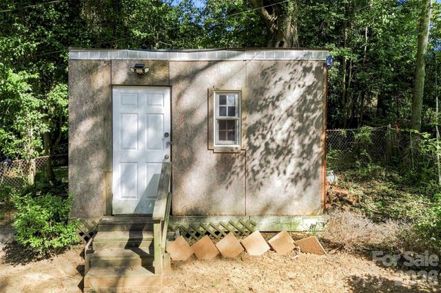 314 Fannie Circle, Charlotte, NC 28205