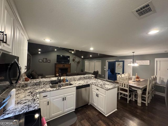 43 N Prong Road, Swainsboro, GA 30401