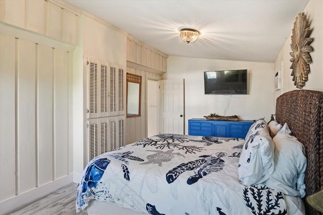228 Starboard Ave, Rockport, TX 78382