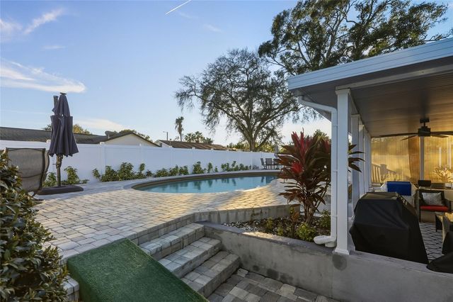 9084 ARNDALE CIRCLE, Tampa, FL 33615