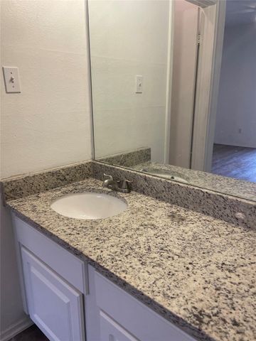 12166 Metric BLVD 243, Austin, TX 78758