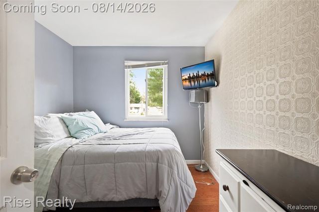 10215 W Frances Road, Flushing, MI 48433