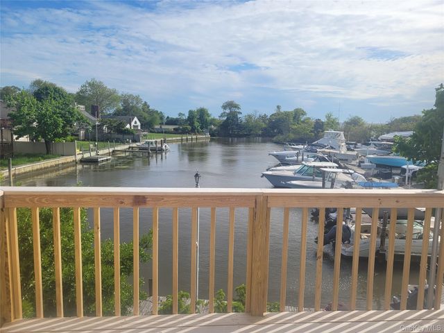8 Cornell Road, East Patchogue, NY 11772