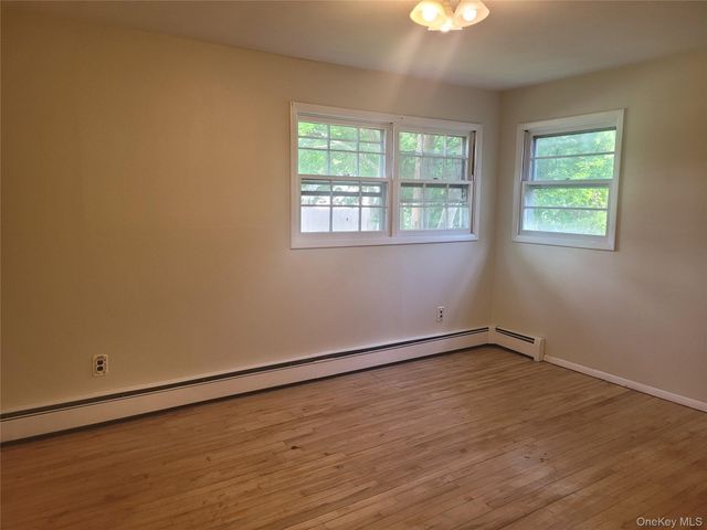 8 Cornell Road, East Patchogue, NY 11772