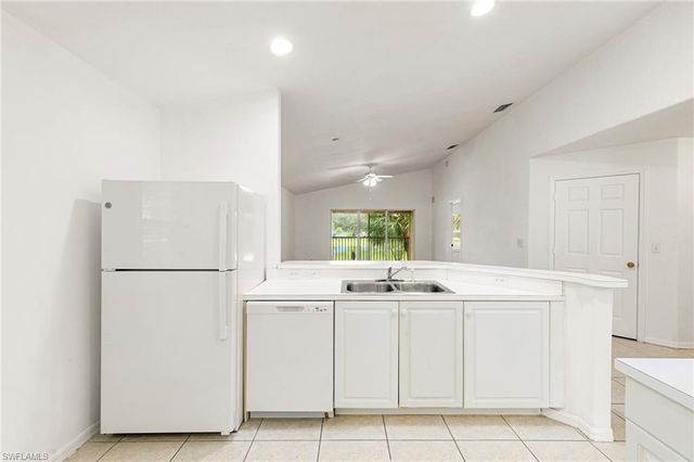 12340 Notting Hill LN 23, Bonita Springs, FL 34135