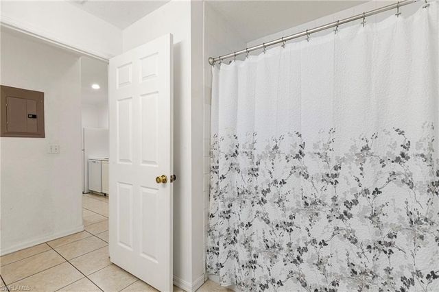 12340 Notting Hill LN 23, Bonita Springs, FL 34135