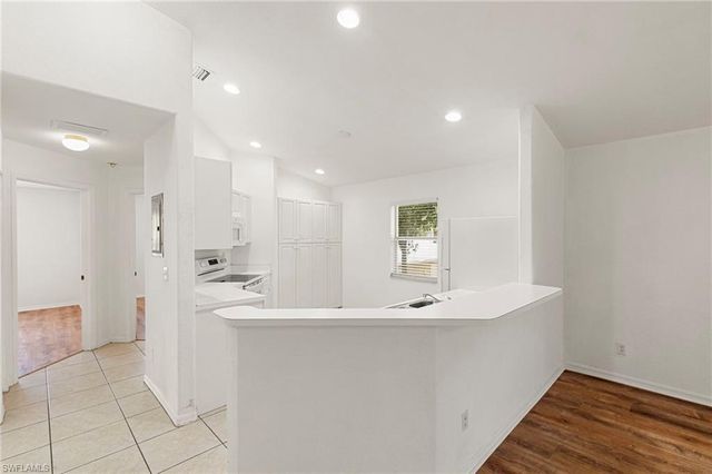 12340 Notting Hill LN 23, Bonita Springs, FL 34135