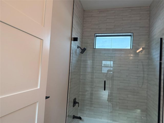 2443 WOOD STREET, Sarasota, FL 34237