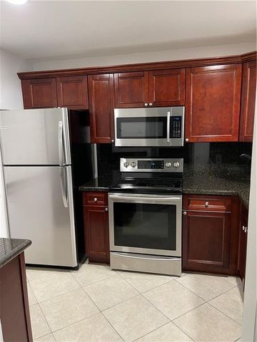 6549 SOMERSET Drive 106, Boca Raton, FL 33433